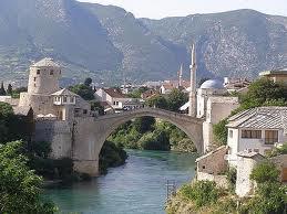 γραφικό ορεινό Mostar.