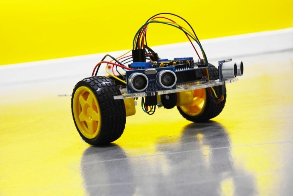 Ρομπότ που αποφεύγει εμπόδια στο χώρο Κατασκευή και προγραμματισμός ενός ρομποτικού οχήματος