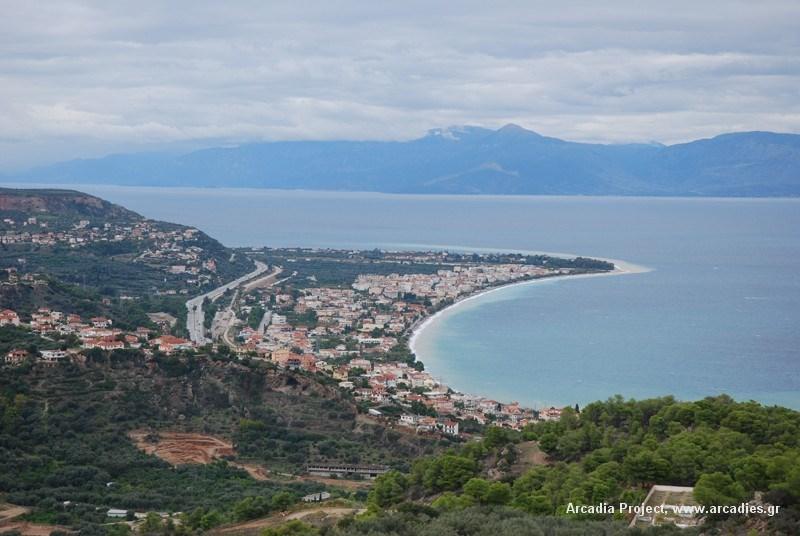Ένας συμμαθητής μας, μας προτείνει για καλοκαιρινές διακοπές την περιοχή της Ακράτας, στην βόρεια πλευρά της Πελοποννήσου.