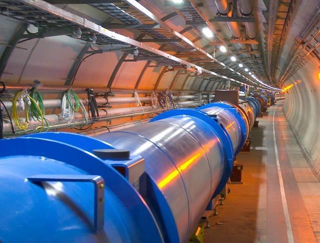 Ο Μεγάλος Αδρονικός Επιταχυντής LHC Το CERN κατασκεύασε τον μεγαλύτερο και