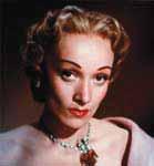 Emri Nacionalitet Arritjet Marlene Dietrich gjermane Aktore: kishte rolin kryesor në shumë filma, duke përfshirë edhe versionin origjinal të filmit Rreth botës për 80 ditë.