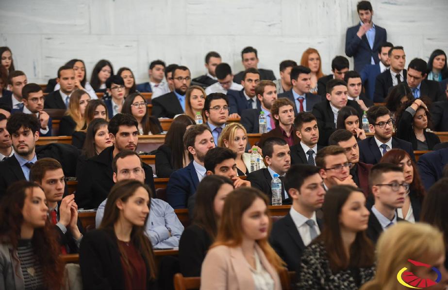 Το Μοντέλο Βουλής των Ελλήνων προσομοιώνει πιστά την νομοθέτηση στην Ελλάδα, με σκοπό οι νέοι να εξοικειωθούν με αυτήν και να εκτιμήσουν βαθύτερα τις δημοκρατικές διαδικασίες του Ελληνικού