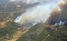 ΣΕ ΠΕΡΙΠΤΩΣΗ ΠΟΥ ΕΚΔΗΛΩΘΕΙ ΠΥΡΚΑΓΙΑ Βγείτε αμέσως από το σπίτι ακολουθώντας το σχέδιο διαφυγής, ενώ ταυτόχρονα ειδοποιείστε και βοηθήστε, αυτούς που κινδυνεύουν άμεσα (παιδιά, ηλικιωμένοι) και για