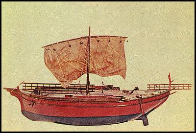 ( Ναυτικό Μουσείο Ελλάδας) Λεπτομέρεια από μελανόμορφη κύλικα με παράσταση πολεμικού πλοίου. B' μισό 6ου αιώνα π.χ. (Vienna, Kunsthistorisches Museum.