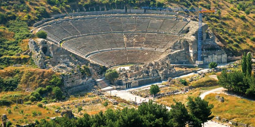 Απο το χθες στο σήμερα Τον 2ο αι. μ.χ. το θέατρο μετατράπηκε σε αρένα.