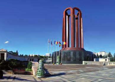 2Η ΗΜΕΡΑ: ΣΟΦΙΑ - ΒΕΛΙΚΟ ΤΑΡΝΟΒΟ - BOYKOYΡEΣTI Πρωινό, σύντομη περιήγηση στη Βουλγαρική πρωτεύουσα και αναχώρηση για ΒΟΥΚΟΥΡΕΣΤΙ.