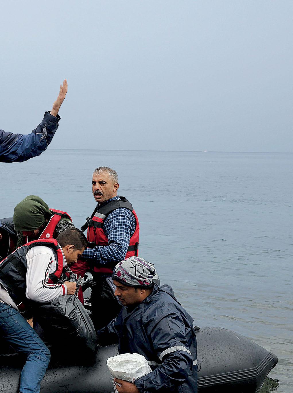 ανθρωποι που ψαχνουν για ειρηνη Επιχειρηματίες, γιατροί, καθηγητές, ελεύθεροι επαγγελματίες.