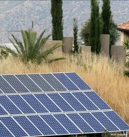 4. Φωτοβολταϊκά Οι ετήσιες ανάγκες σε ηλεκτρική ενέργεια ανά τετραμελή οικογένεια στην Κύπρο 4.