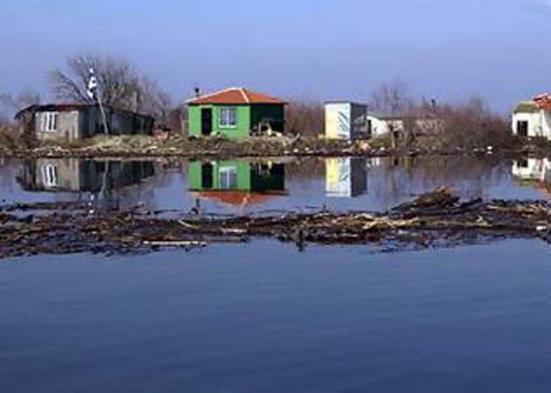 χορτολιβαδικές εκτάσεις του πάρκου, απειλούνται από την εισβολή ξενικών ειδών, όπως ο υδρόβιος υάκινθος και η μιμόζα Pigra.