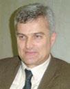 На кон ди пло ми ра ња био је ан га жо ван као струч ни са рад ник на Елек тро тех нич ком фа кул те ту у Под го ри ци, ода кле је пре шао у ЕПЦГ у Дис пе чер ски цен тар.
