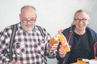 12 Bændablaðið Fimmtudagur 16. apríl 2015 Fréttir Alltaf fer ég vestur Hljómsveitin Æfing frá Flateyri efnir til stórhátíðar í Súlnasal Hótels Sögu á morgun, föstudagskvöldið 17.