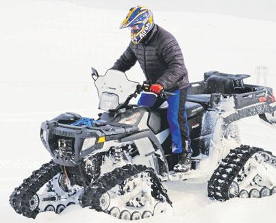 Sama skiptingin er í öllum Bens M-Class bílunum, en vélarnar eru 5 mismunandi, allt frá þessari vél sem ég prófaði og upp í 525 hestafla vél með 5461cc vél, en bíll með þá vél kostar yfir 25