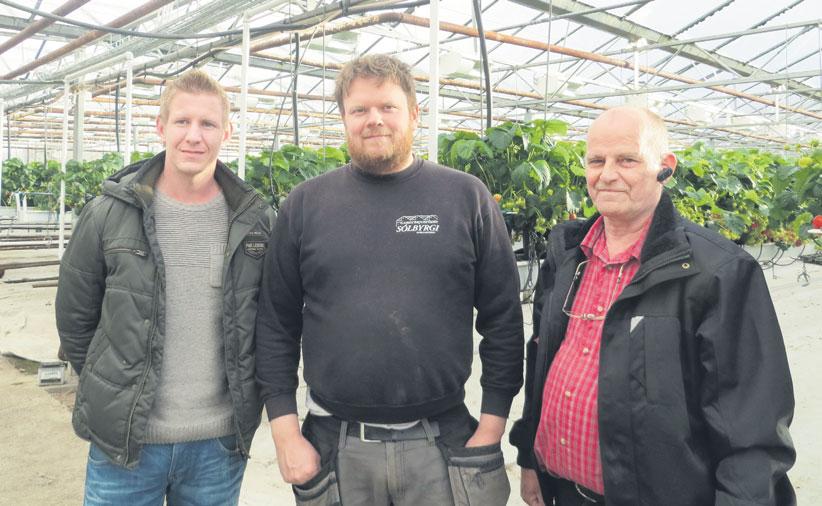 Bændablaðið Fimmtudagur 16. apríl 2015 Líf og starf 127 7 MÆLT AF MUNNI FRAM N ú lengir dag og líður að vori. Því er tilvalið að helga þáttinn liðnum vetri með listilegum kveðskap frá Davíð H.