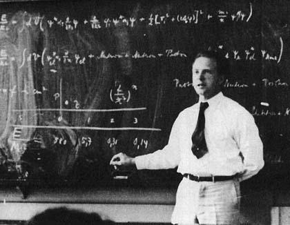 Σχήμα.6: Werner Heisenberg (9-976) Γερμανία. Σε ηλικία είκοσι ετών ολοκλήρωσε την βασική του εργασία για την κβαντική θεωρία. Βραβείο Νόμπελ για την αρχή της αβεβαιότητας το 93.