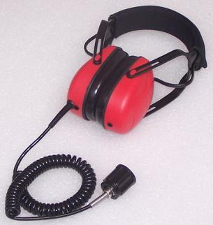 030 Ακουστικά ξηράς Ανθεκτικά ακουστικά για χρήση εκτός νερού, επιτρέπουν στο Aquapulse AQ1B να δουλεύει σαν ένας πανίσχυρος ανιχνευτής μετάλλων ξηράς.