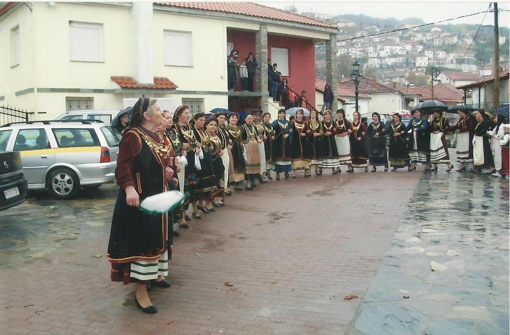 Τραγουδούσαν χωρίς μουσική και όλο το