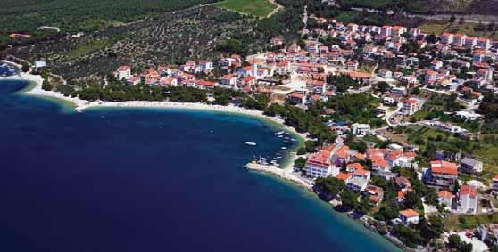 POGLED U PROŠLOST Tri vale: Promajna, Bratuš i Krvavica To su tri dragulja s izvanrednim prirodnim položajem, tri bisera koja sve više dobivaju na važnosti u turističkom smislu riječi.