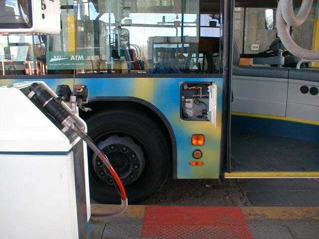 Σύμφωνα δε με τον προγραμματισμό του φορέα, ο στόλος λεωφορείων φυσικού αερίου ανήλθε σε 250 λεωφορεία έως το τέλος του 2006.