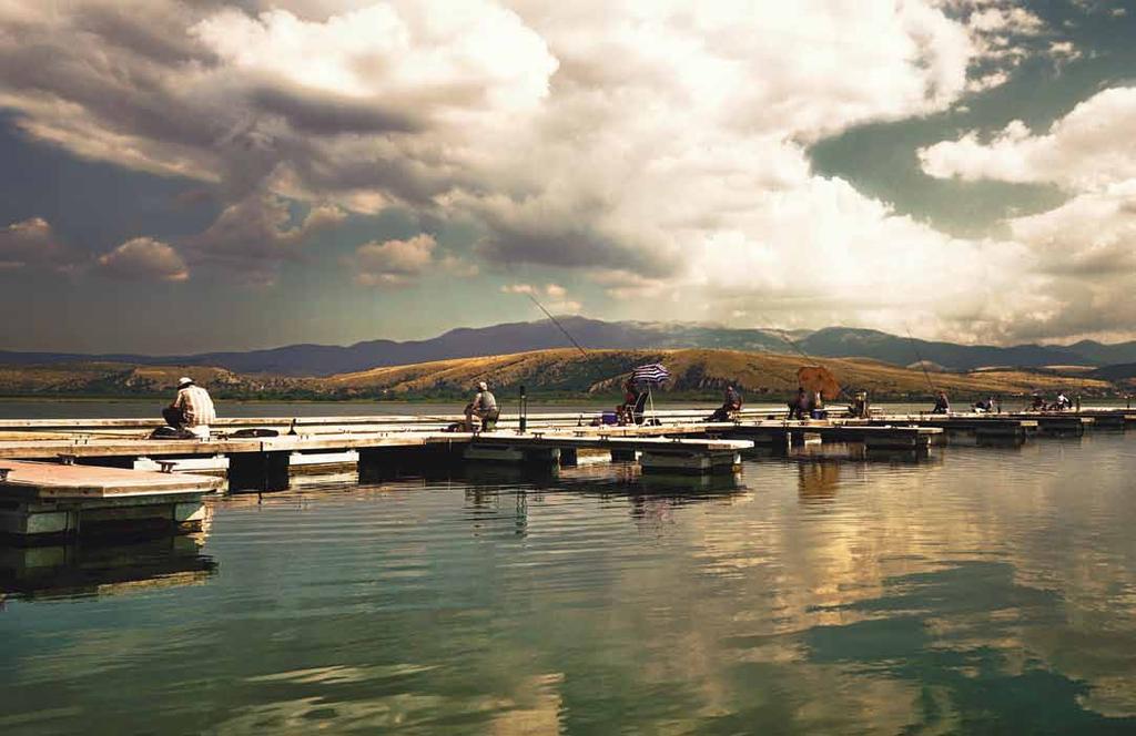 Λίμνη Βεγορίτιδα Η λίμνη Βεγορίτιδα, μία από τις βαθύτερες λίμνες της Ελλάδας, βρίσκεται στην Τ.Κ. Αγίου Παντελεήμονα.