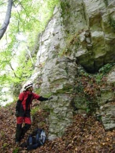 8.6.4 Ασημότρυπα-2, Ασημότρυπα-3 και Ασημότρυπα-8 Η Ασημότρυπα-2, η Ασημότρυπα-3, καθώς και η Ασημότρυπα-8