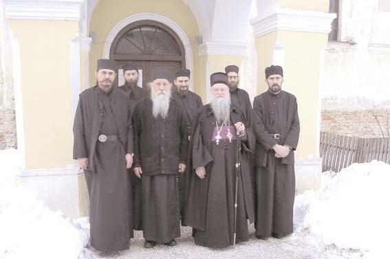58 manastir Lepavinu, doπli smo da se zahvalimo Gospodu i Presvetoj Bogorodici na blagodati koju smo ovde dobili i visokoprepodobnom ocu Gavrili na blagoslovu da se nazovemo Lepavincima.