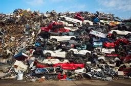 16.5 УПРАВЉАЊЕ ОТПАДОМ КОЈИ САДРЖИ АЗБЕСТ У складу са одредбама Закона о управљању отпадом, отпад који садржи азбест одвојено се сакупља, пакује, складишти и одлаже на посебни плато у оквиру центра