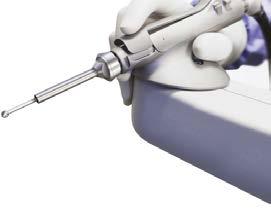 Η τεχνολογία Mako robotic-arm της εταιρείας Stryker χρησιμοποιείται για την Ολική Αντικατάσταση του Ισχίου, η οποία είναι μια διαδικασία που σχεδιάστηκε για ασθενείς που πάσχουν από μη φλεγμονώδη ή