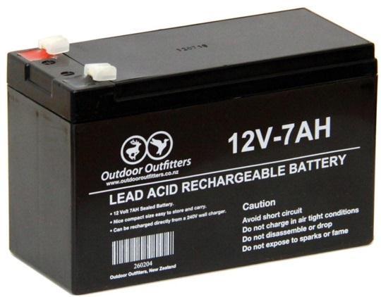 Rajah 2.16 :Bateri 12 volt Sumber :http://www.craftys.co.nz/wp-content/uploads/2013/04/12v-7ah-battery- 260204.