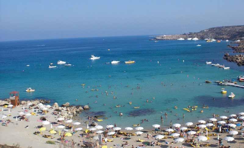 Τουρισμός Προς νέο ρεκόρ στον τουρισμό οδεύει η Κύπρος το 2017, αφού σύμφωνα με στοιχεία του ΚΟΤ οι αφίξεις τουριστών για το 2017 θα κυμανθούν στα 3,5 εκατ.