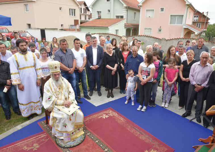 блажена и тропара су извели професор Црквеног појања у крагујевачкој богословији Свети Јован Златоусти Немања Старовлах са својим ученицима, те сабрат Саборног храма јереј Рашко Стјепановић.