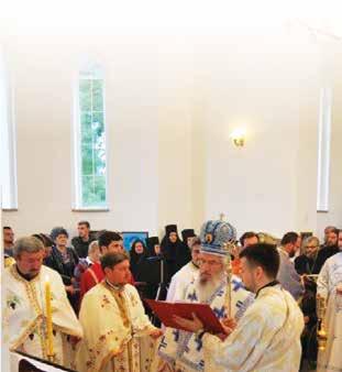 8. мај 2016: Служио Литургију у цркви Светог апостола Марка у Великим Црљенима и пререзао славски колач поводом храмовне славе. 44 9.