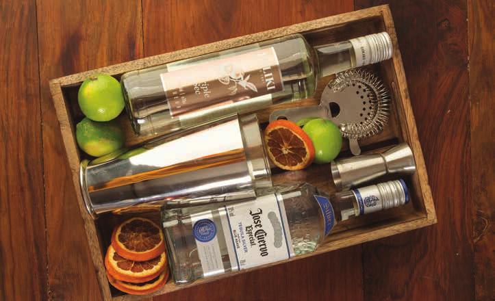 #1835A MARGARITA KIT ΔΊΣΚΟΣ ΞΎΛΙΝΟΣ ΜΑΣΊΦ ΠΑΡΑΛΛΗΛΌΓΡΑΜΜΟΣ JOSE GUERVO TEQUILA