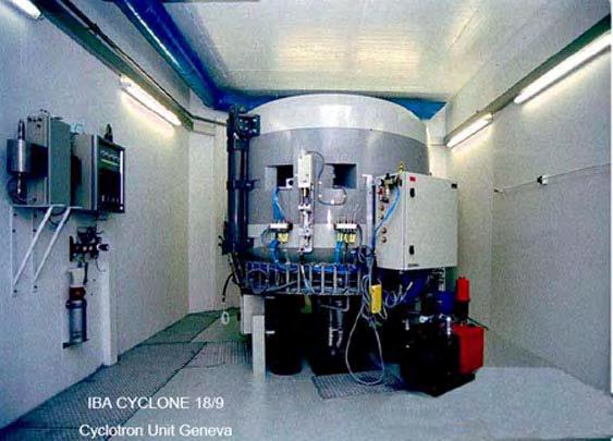25 Εικόνα 4: Μονάδα Cyclotron στο Πανεπιστημιακό Νοσ/μείο της Γενεύης -παραγωγή εκπομπών β+ Ισότοπο Χρόνος Ημιζωής (min) Εφαρμογές Μέθοδος Παραγωγής 11 C 20.