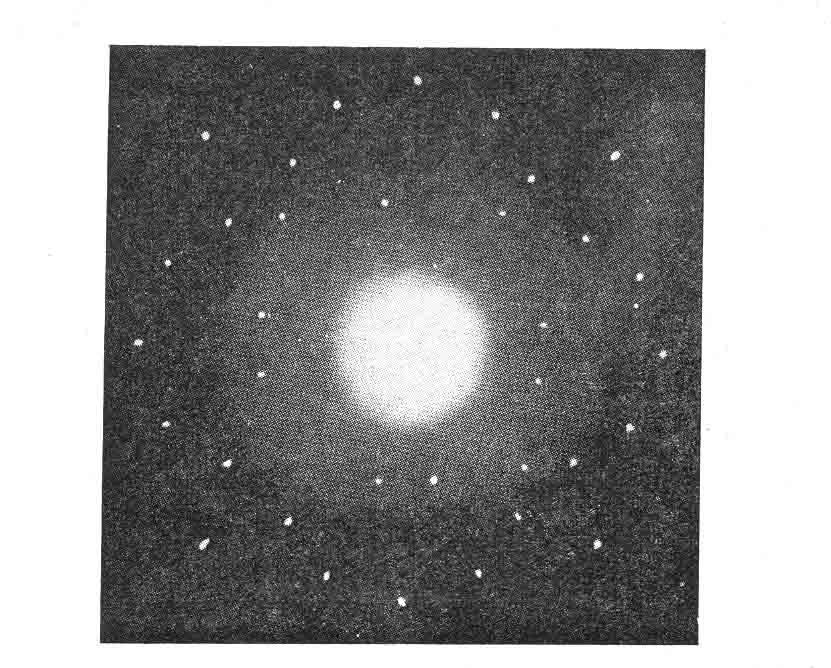 Primer. Izračunati međusobno rastojanje (13) i (46) ravni u ortorombičnoj ćeliji sa dužinama ivica elementarne ćelije a= 0,8 nm, b = 0,94 nm i c = 0,75 nm.