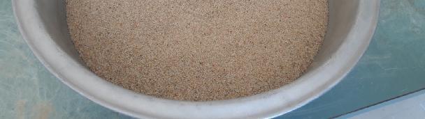 Στη συνέχεια αφαιρείται το δείγμα από τη συσκευή, ζυγίζεται η συγκρατούμενη χαλαζιακή άμμος από κάθε κόσκινο και καταγράφονται οι μετρήσεις.