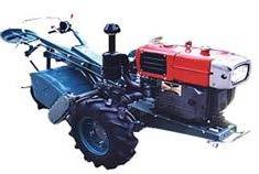 a. Traktor me një aks me dy rrota vepruese (motokultivatore) Përgjithësisht ushtrojnë një trysni specifike me te vogël, pra supozohet se e ngjesh token me pak.