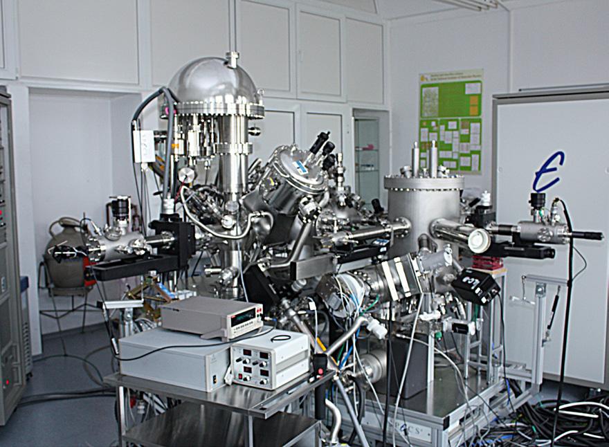 Spectroscopia de fotoelectroni Difracție de Raze X Servicii oferite Caracterizări Structurale, Morfologice și Compoziționale Metoda XPS (X-ray photoelectron spectroscopy), care a mai fost denumită şi
