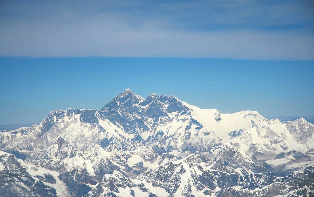 (8846 m) mäemassiiv Kõrg-Himaalajas Nepalis. Vaata, avan Sulle oma palved. Õnnista mu samme lootuse radadele, teedele, mis viivad hoolivuse ja suuremeelsuse lätetele, kaasaskäijate allikale.