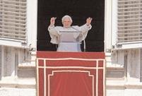 Papa Benedikt XVI. Vatikan, 25. travnja 2010.