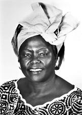 Μία σύγχρονη ηρωίδα Ουανγκάρι Ματάι (Κένυα) (Wangari Maathai) Είναι η πρώτη Αφρικανή που έχει κερδίσει το βραβείο Νόμπελ για την ειρήνη το 2004 και η πρώτη γυναίκα στην Ανατολική Κεντρική Αφρική που
