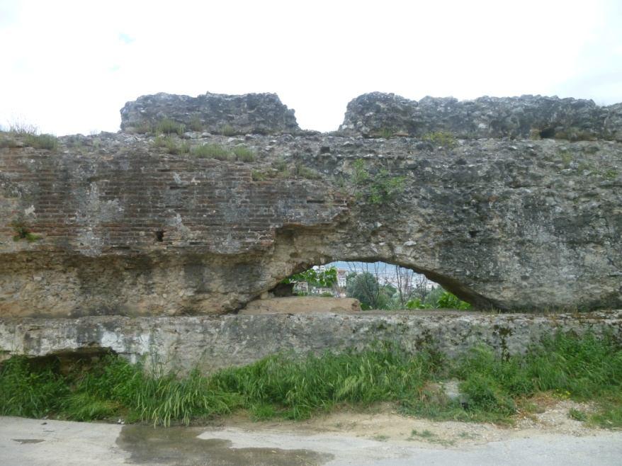) Υδραγωγείο Ελευσίνας (ρωμαϊκό)