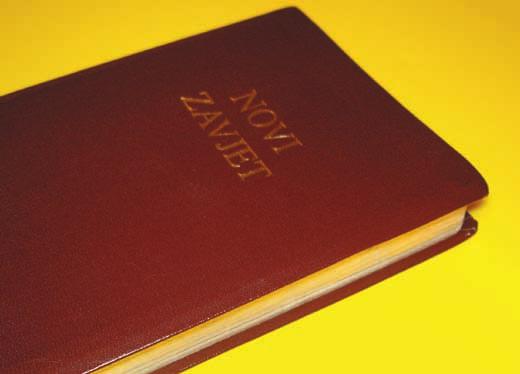 Teoloπki kutak RijeËki prijevod Novoga zavjeta Projekt prevoappleenja Novoga zavjeta, objavljenog u Rijeci 2001.