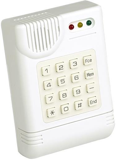 Hlasový komunikátor (angl.: Voice Communicator) je poplachové prenosové zariadenie používané v systémoch s hlasovou komunikáciou. Umožňuje komunikovať a predávať poplachové správy hlasom.