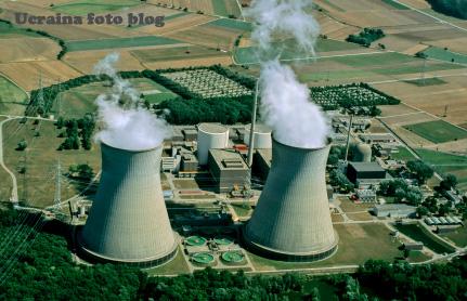 Cauzele producerii accidentelor nucleare cauze interne: a) supraîncălzirea elementelor combustibile b) ambalarea termică a unui reactor spre starea de criticitate, care atrage după sine o intensă