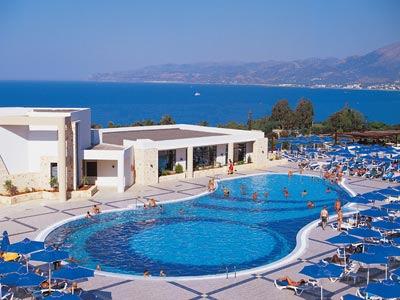 HOTEL GRAND HOLIDAY RESORT 4* -All inclusivewww.grandhotel.gr Grand Holiday Resort oferă servicii la cele mai înalte standarde pentru o vacanță de neuitat în insula Creta.