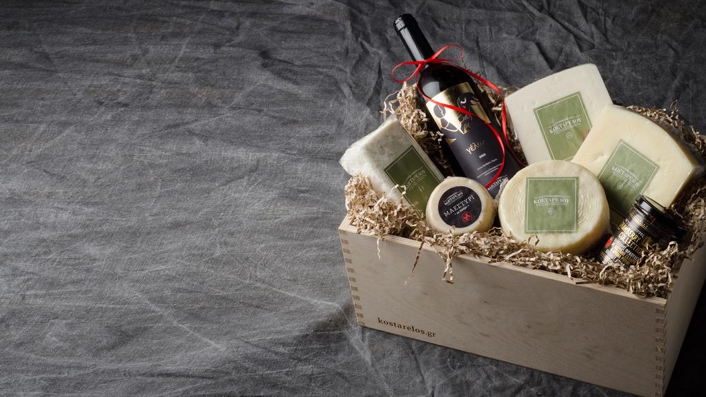 Οίνος ερυθρός ΓΕΛΩΣ της Οικογένειας Κωσταρέλου (750ml): ένα εξαιρετικό παλαιωμένο κρασί του 2003 από ποικιλία Cabernet Sauvignon, με δυνατή αρωματική επίγευση και μεστή βελούδινη γεύση.