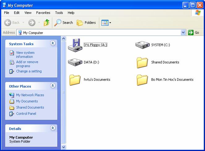Khi nào cần thao tác với nút chuột phải sẽ mô tả rõ ràng. 3.3.4 Giới thiệu màn hình nền (Desktop) của Windows XP Màn hình nền (Desktop) Biểu t Lối tắt St t Thanh tác vụ Hình 3.