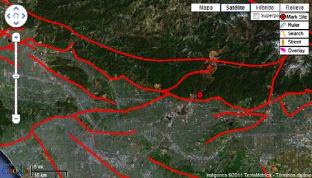 La estructura se encuentra en una zona con una aceleración sísmica de 0.