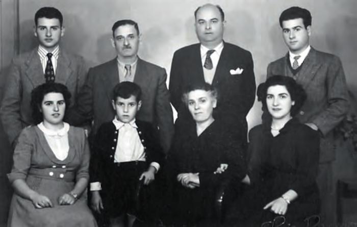 H σύγχρονη ελληνική οικογένεια: μορφές, προβλήματα και