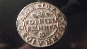 - Όνομα εξιταλισμενο των νομισματων της Tours (σημαντική πόλη της Γαλλίας, στην κοιλάδα του Λίγηρα.
